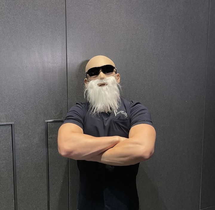 얼굴 비공개하고 구독자 500만 유튜버